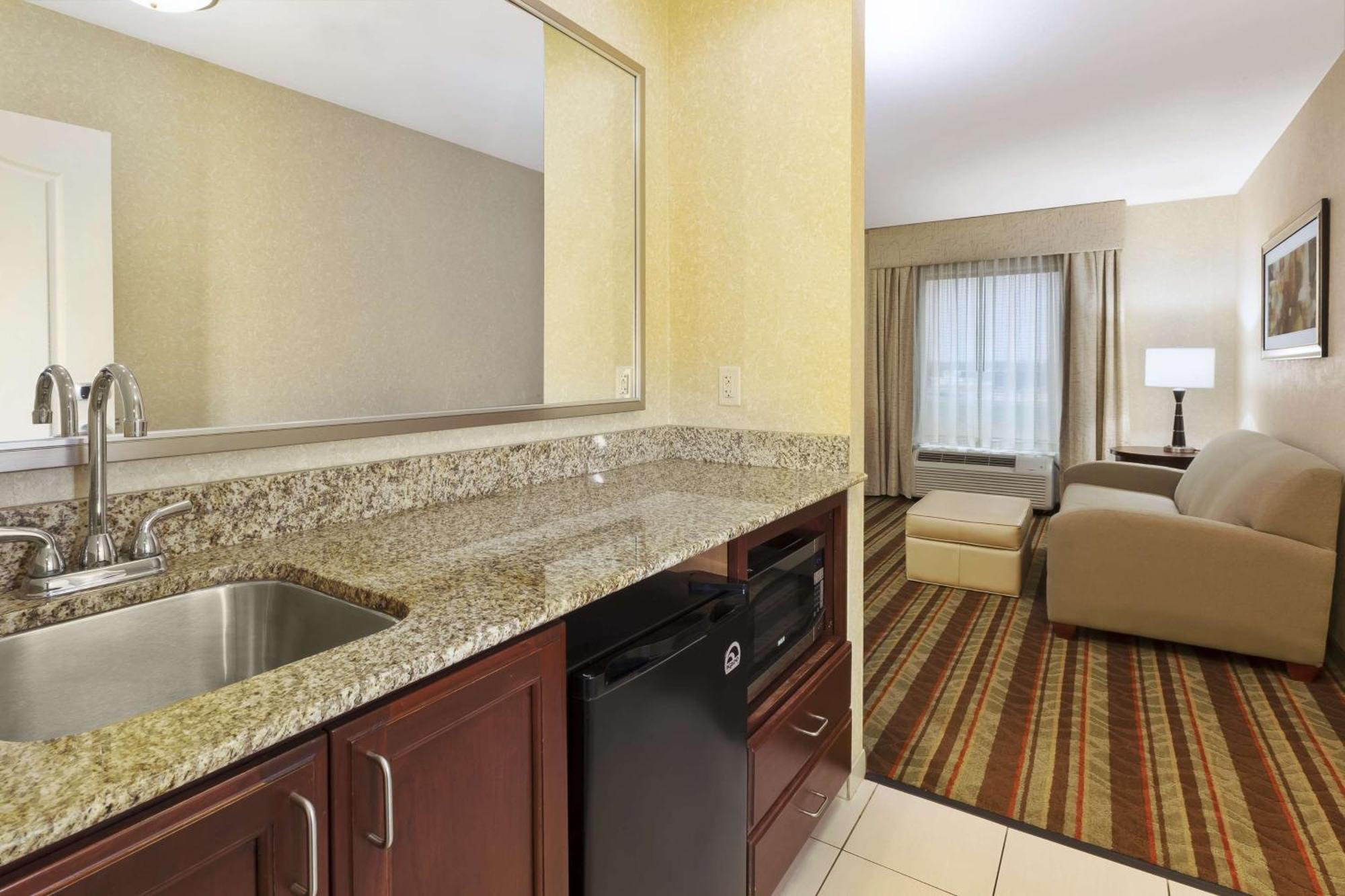 Hampton Inn Detroit/Саутгейт Екстер'єр фото