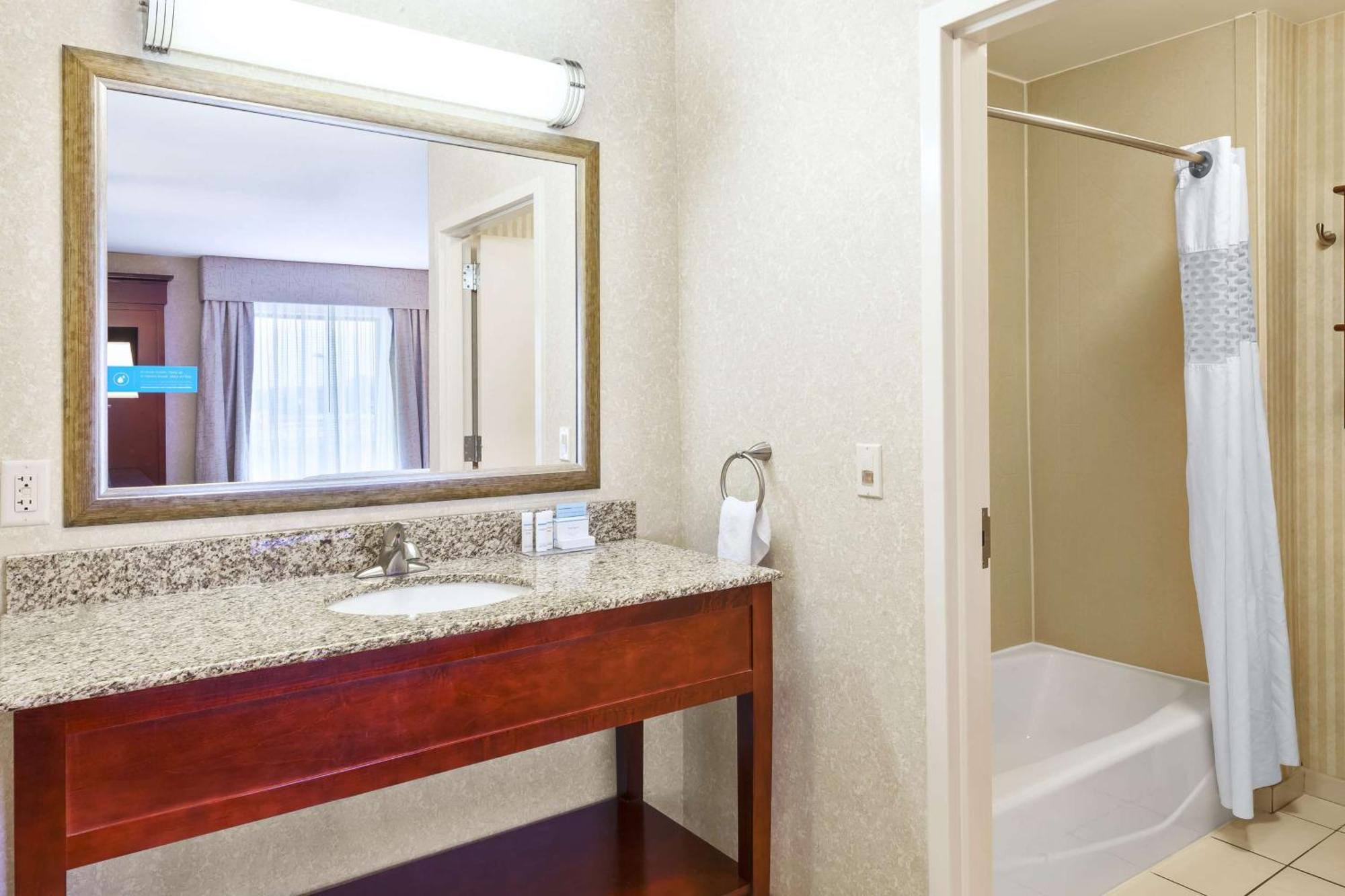 Hampton Inn Detroit/Саутгейт Екстер'єр фото