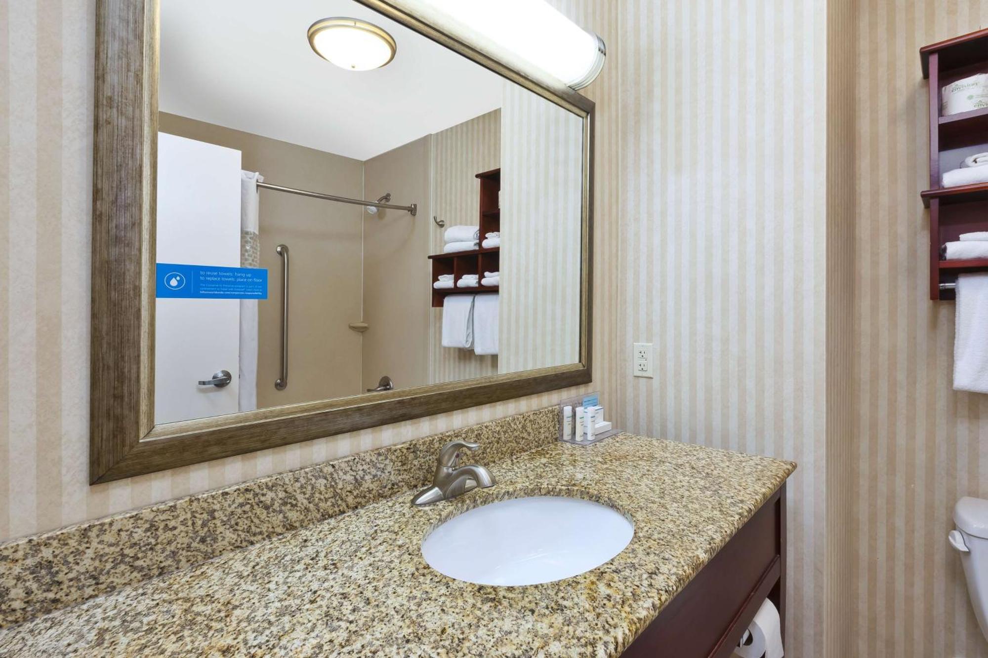 Hampton Inn Detroit/Саутгейт Екстер'єр фото