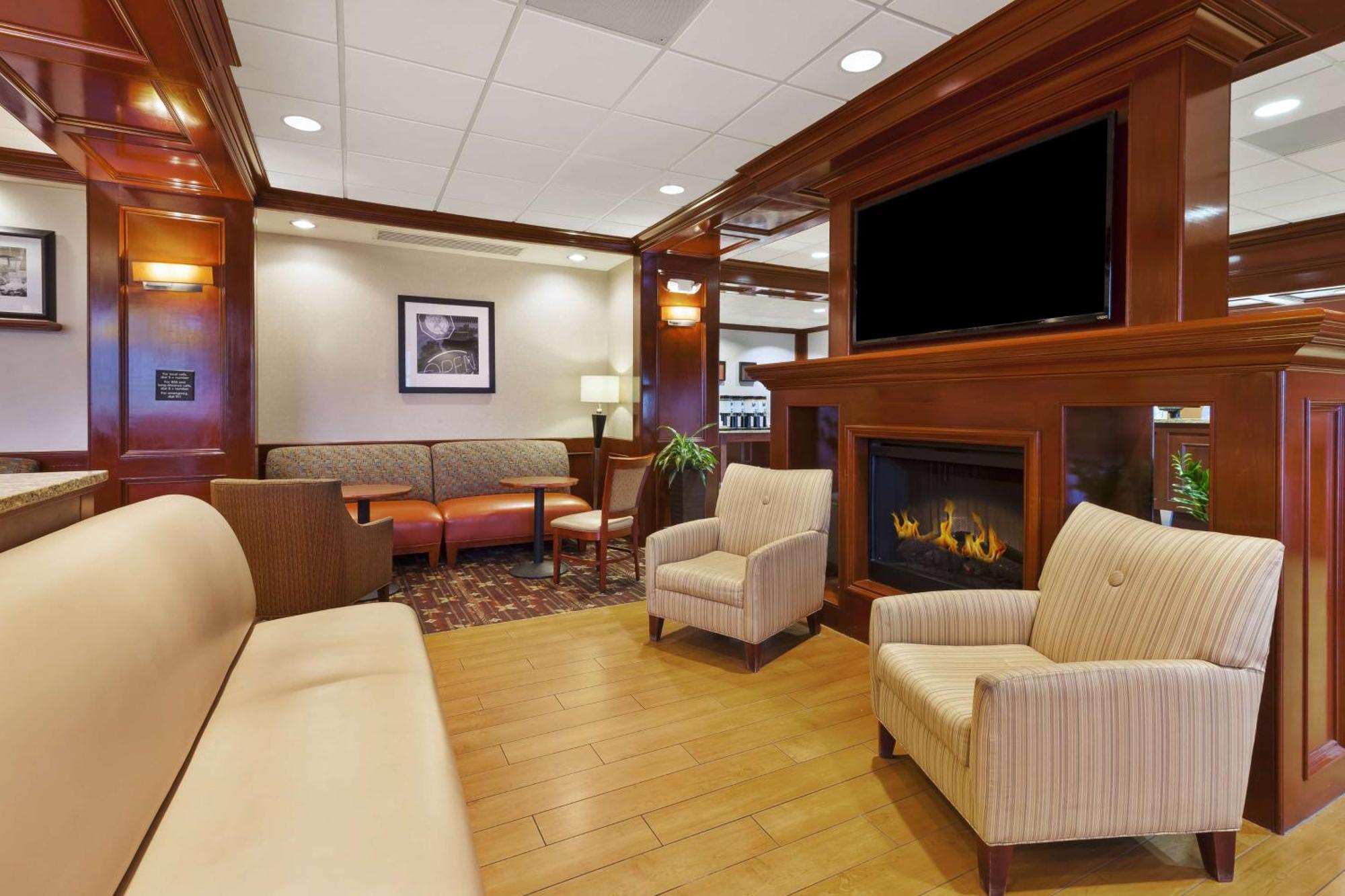 Hampton Inn Detroit/Саутгейт Екстер'єр фото